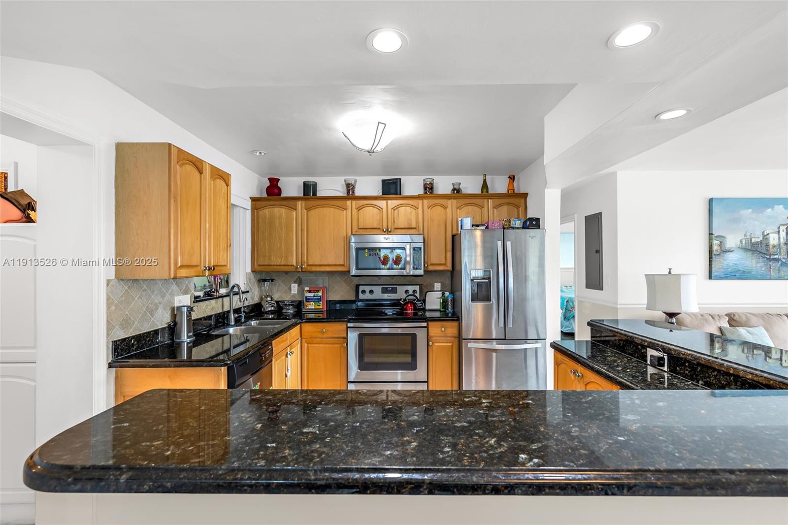 IMPERIAL POINT 3RD SEC - Residential