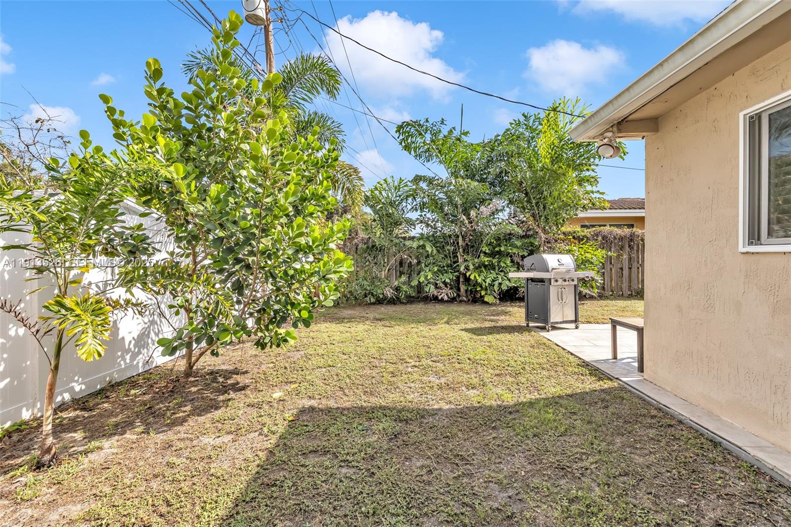 IMPERIAL POINT 3RD SEC - Residential