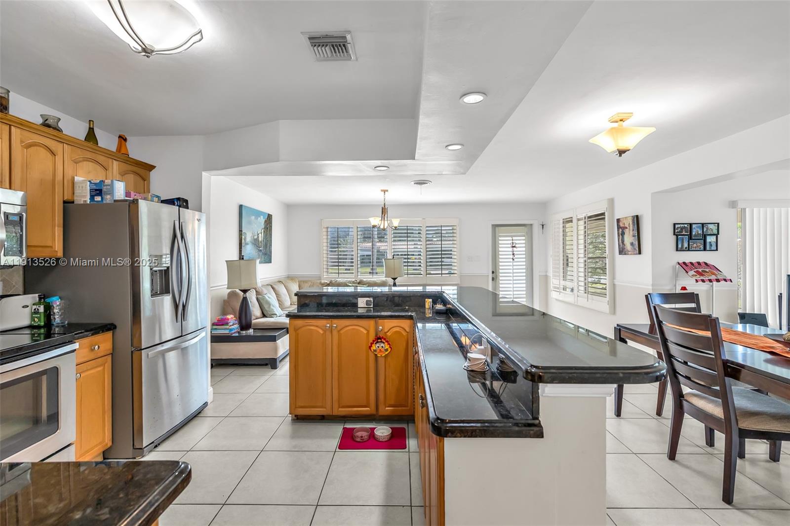 IMPERIAL POINT 3RD SEC - Residential