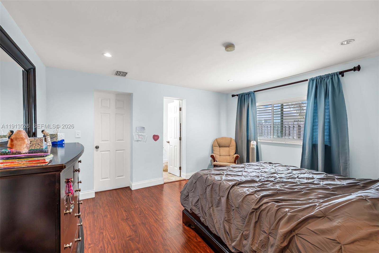 IMPERIAL POINT 3RD SEC - Residential