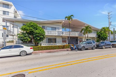 8040 Tatum Waterway Dr 7 Miami Beach FL 33141