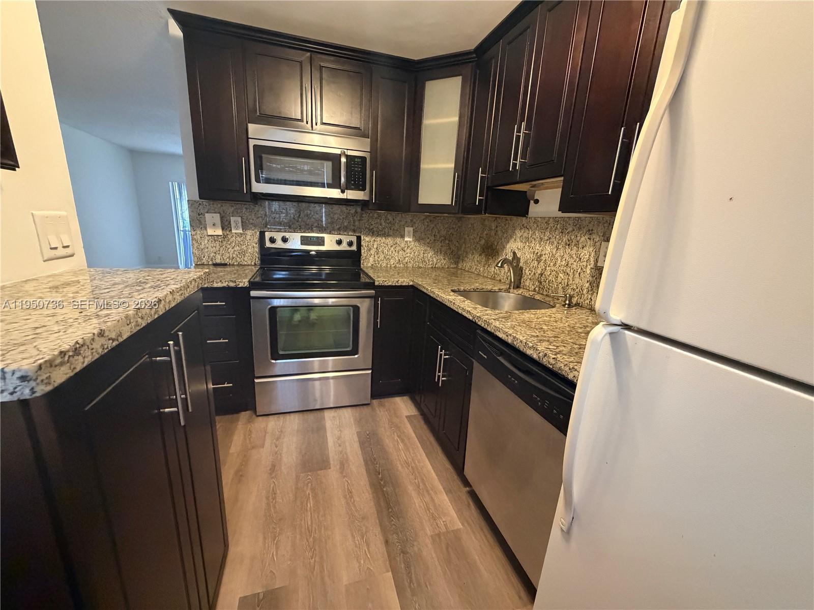 GARDENS NORTH SIX CONDO - Residential Lease