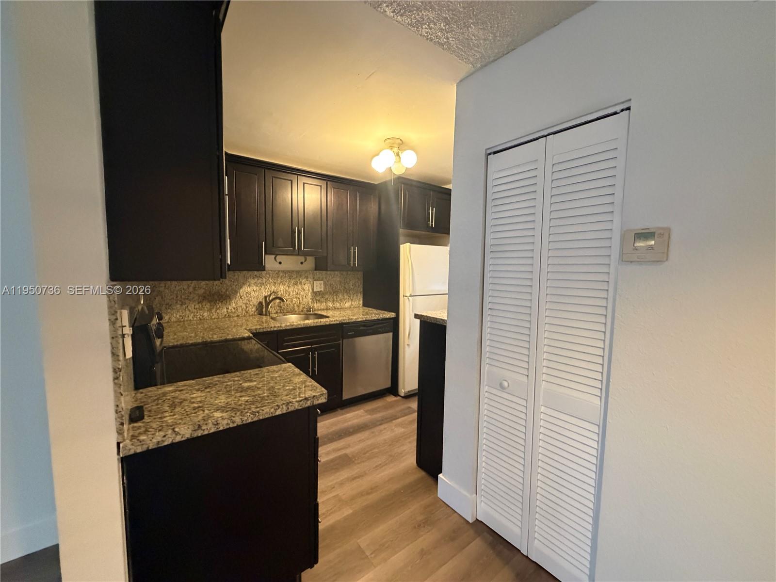 GARDENS NORTH SIX CONDO - Residential Lease