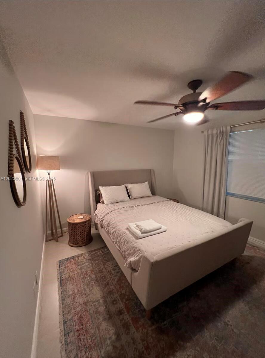 MEADOWBROOK LAKES VIEW K - Residential