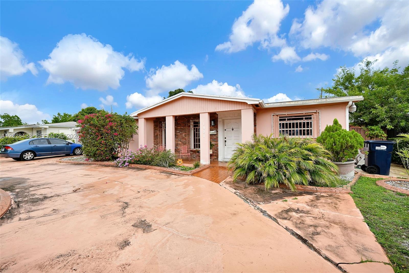 CORAL PARK ESTATES SEC 4 - Residential