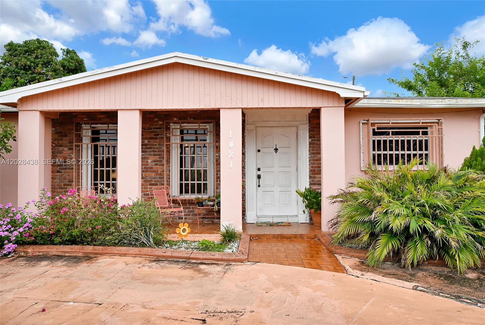CORAL PARK ESTATES SEC 4 - Residential