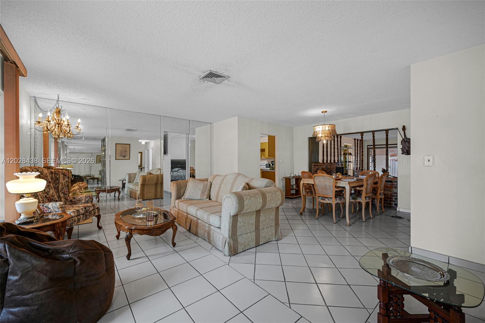 CORAL PARK ESTATES SEC 4 - Residential