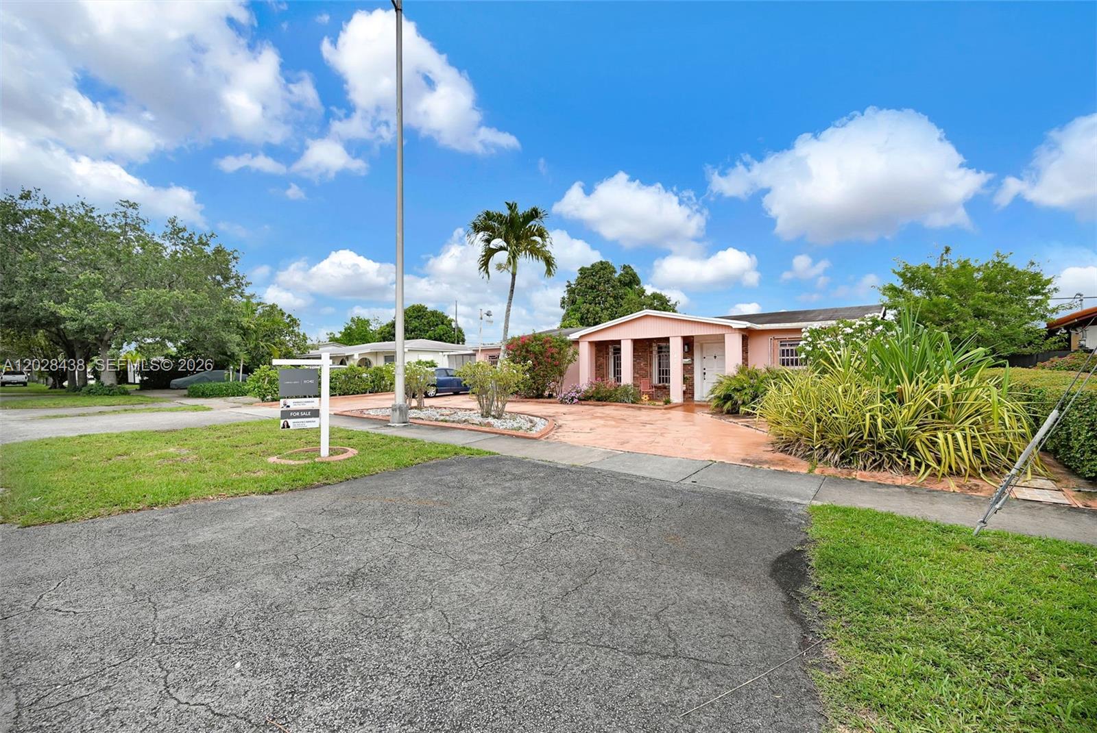 CORAL PARK ESTATES SEC 4 - Residential