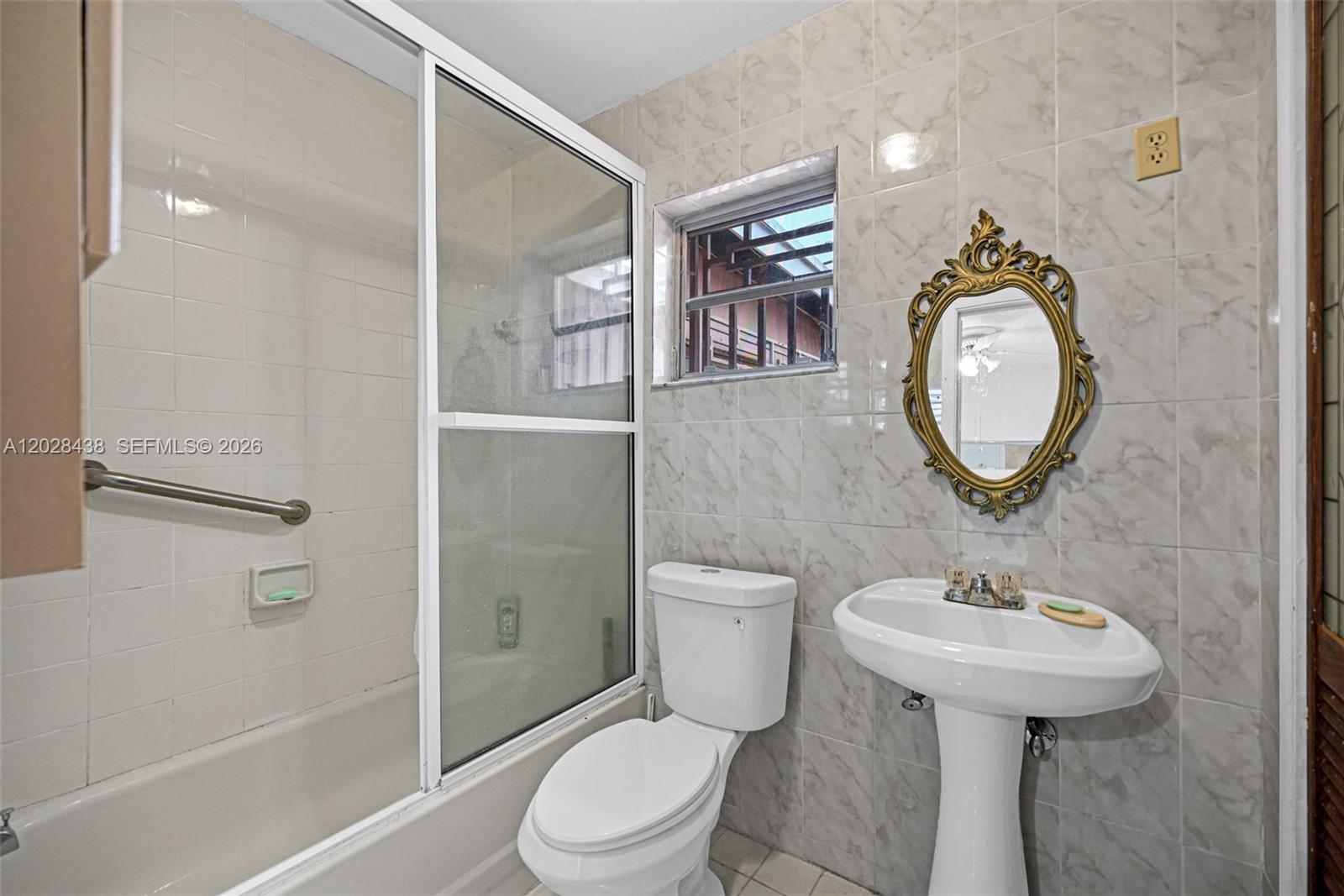 CORAL PARK ESTATES SEC 4 - Residential