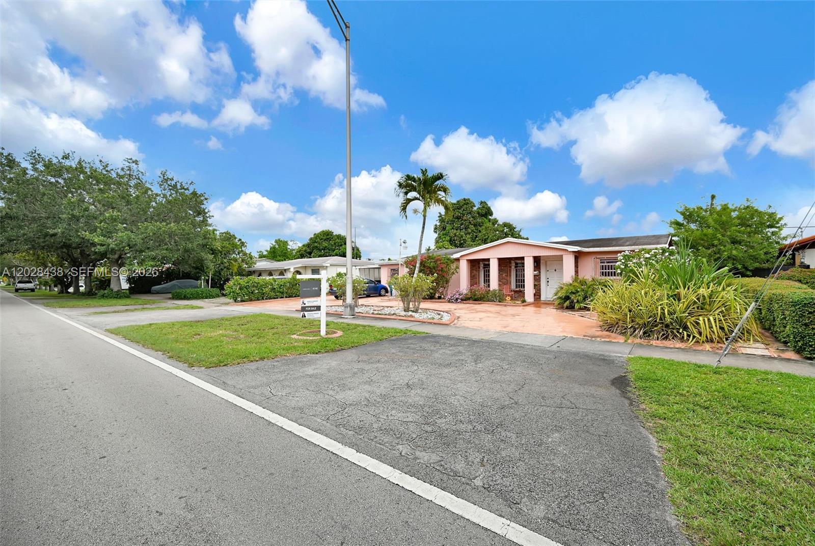 CORAL PARK ESTATES SEC 4 - Residential