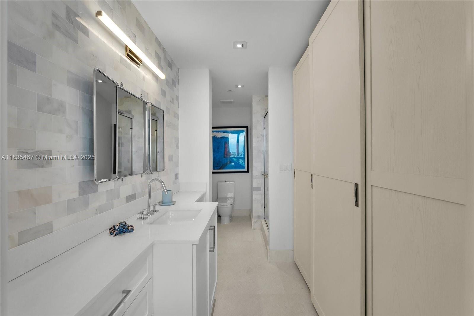 CONTINUUM ON SOUTH BEACH - Residential