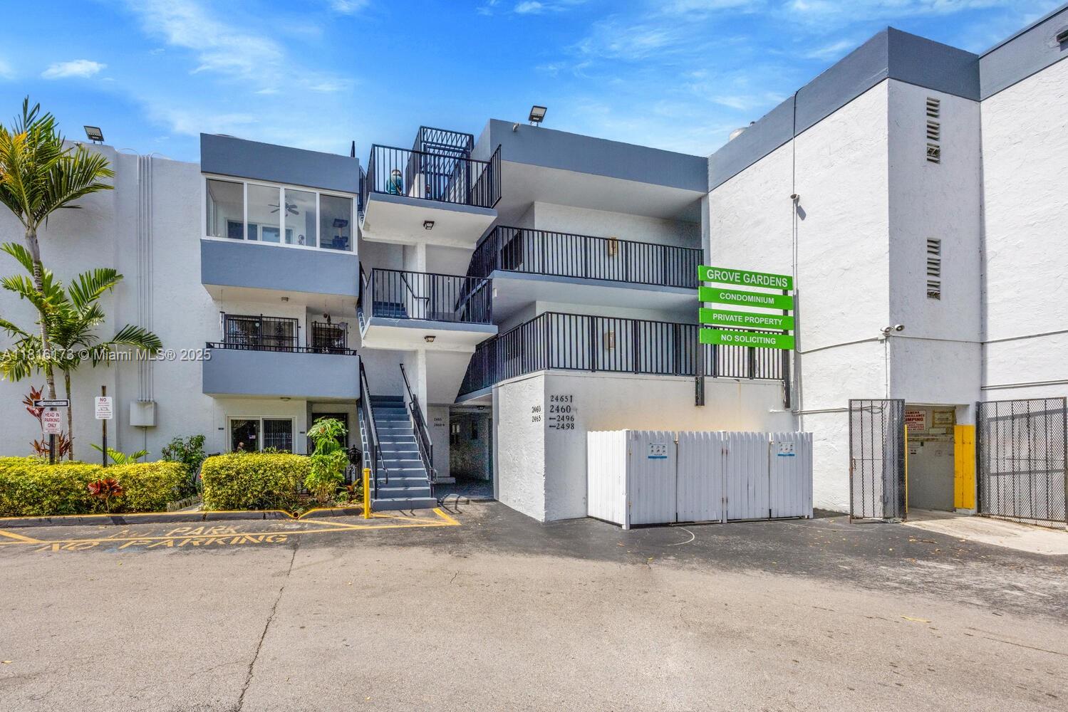 2465 Sw 18th Ave 3210, Miami, Broward County, Florida - 2 Bedrooms  
1 Bathrooms - 