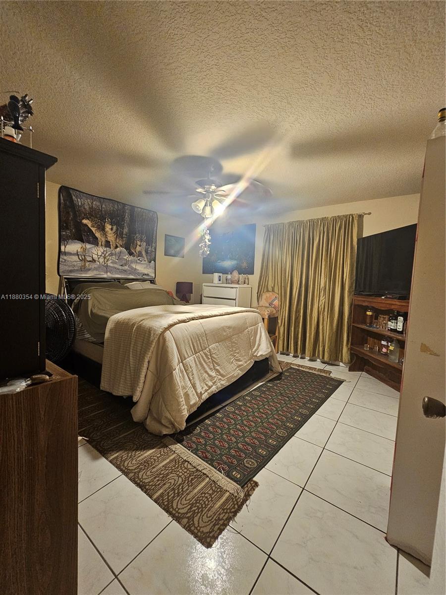 KINGS COURT - Residential