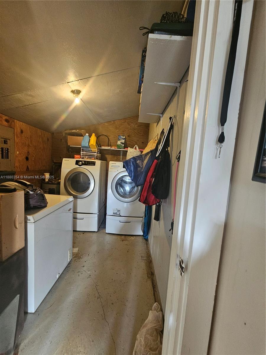 KINGS COURT - Residential