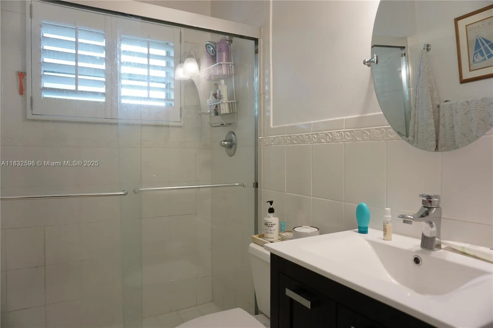 Coral Gables, Florida 33146, United States, 2 Bedrooms Bedrooms, ,1 BathroomBathrooms,Residential,Active,163863