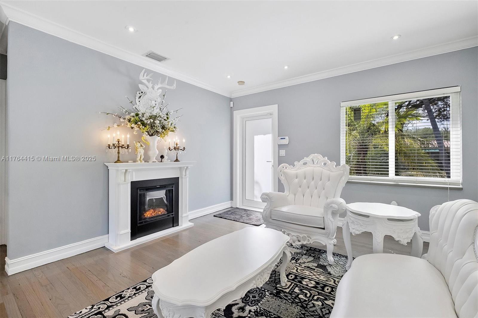 ODELL MANORS - Residential