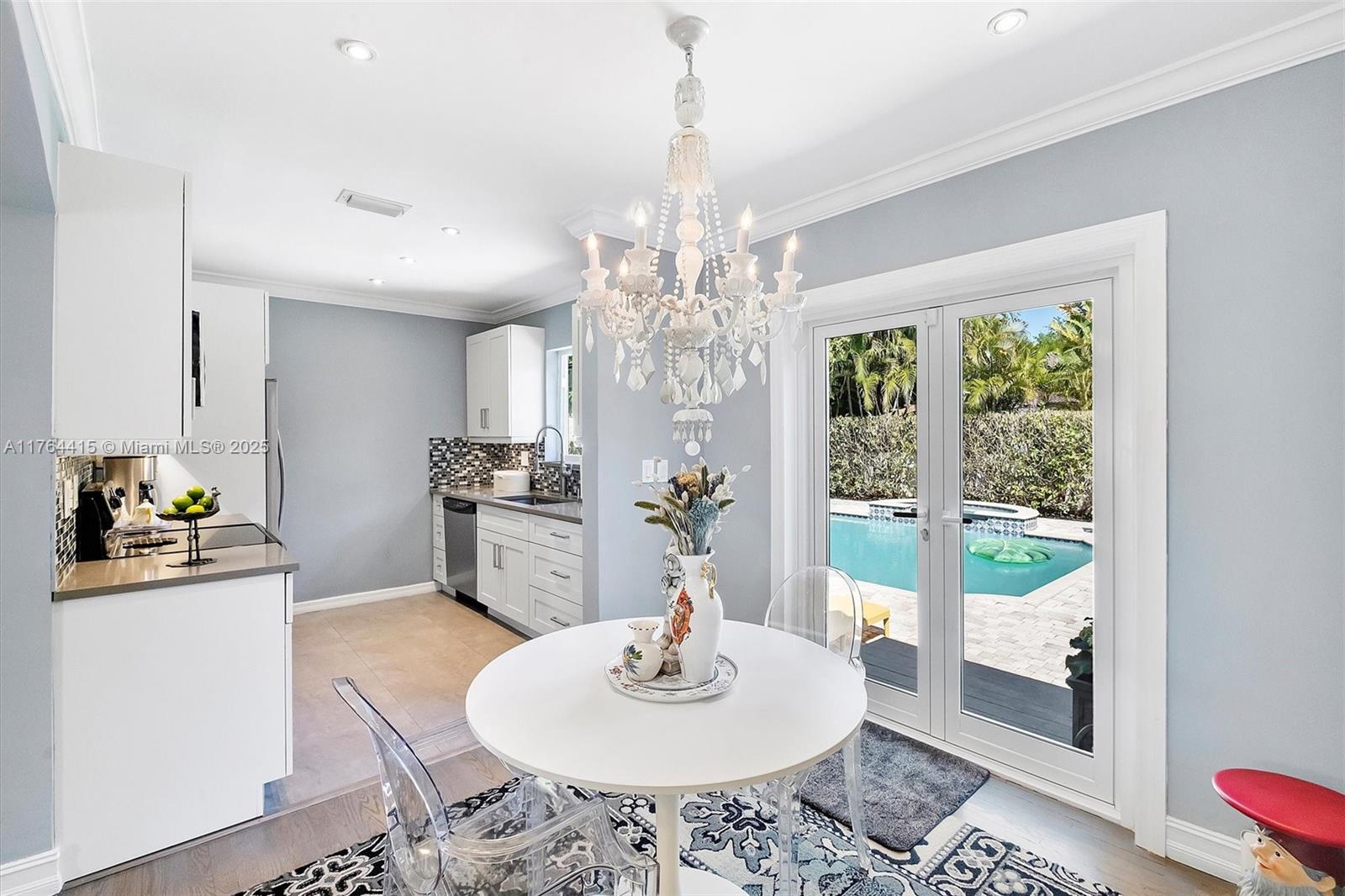 ODELL MANORS - Residential