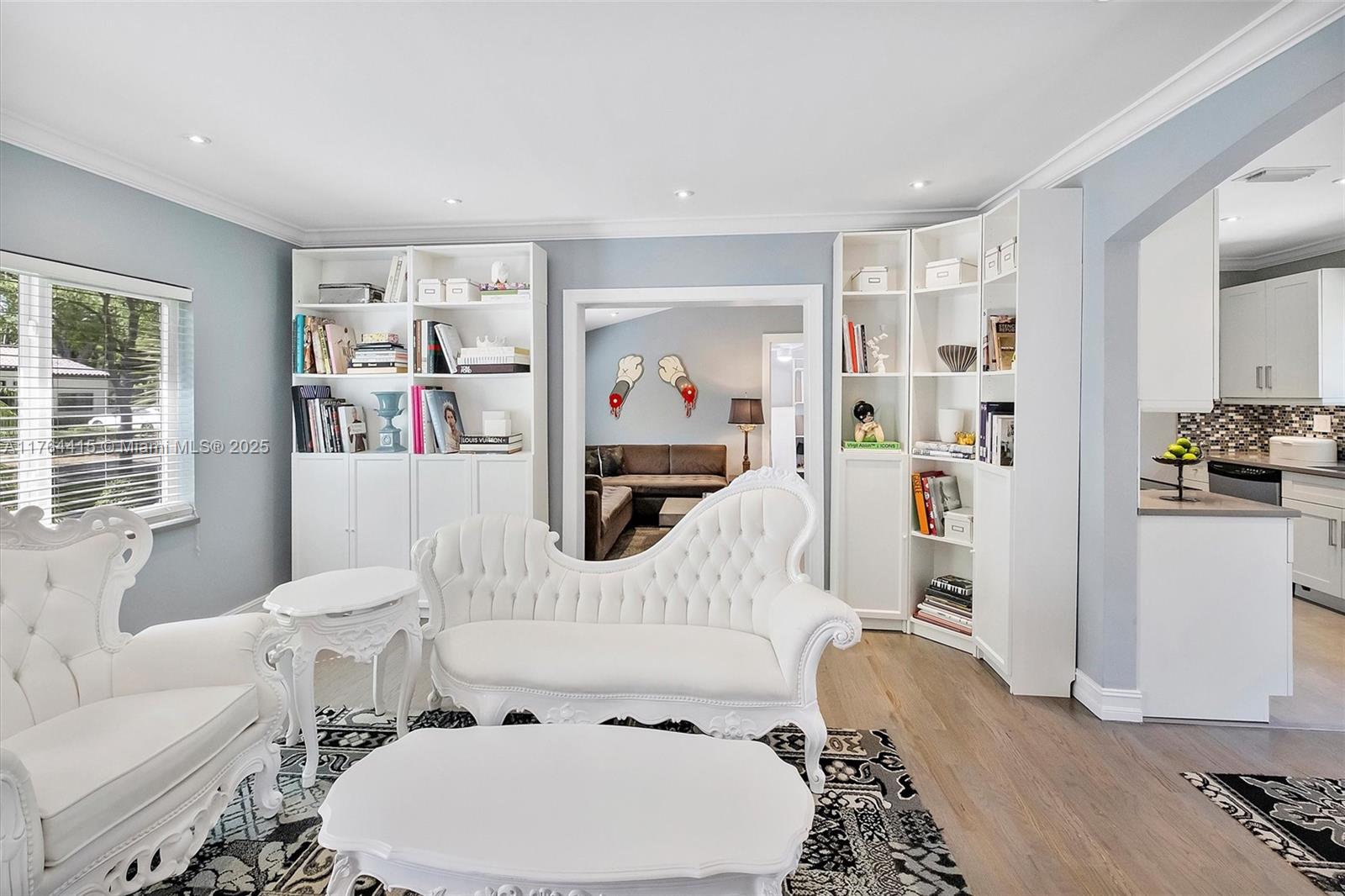ODELL MANORS - Residential