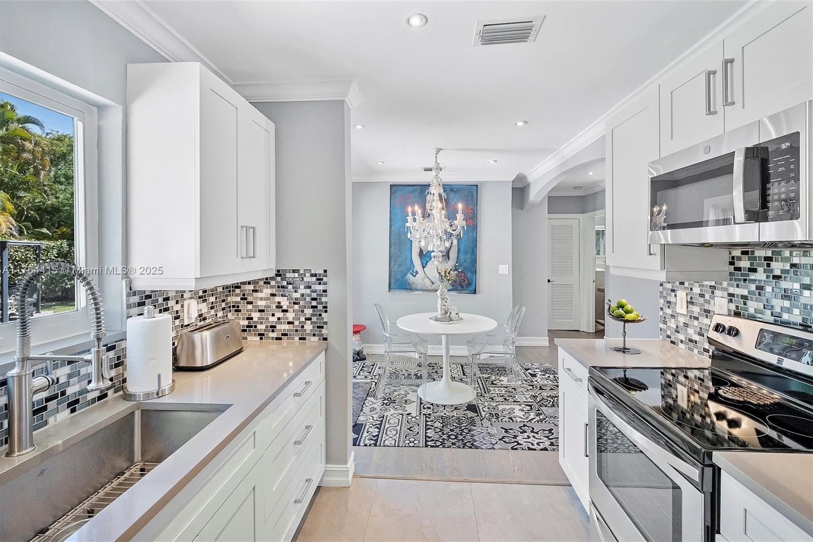 ODELL MANORS - Residential
