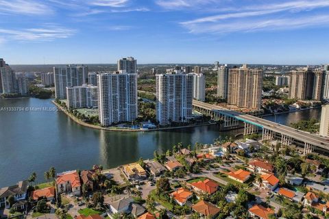 A home in Aventura