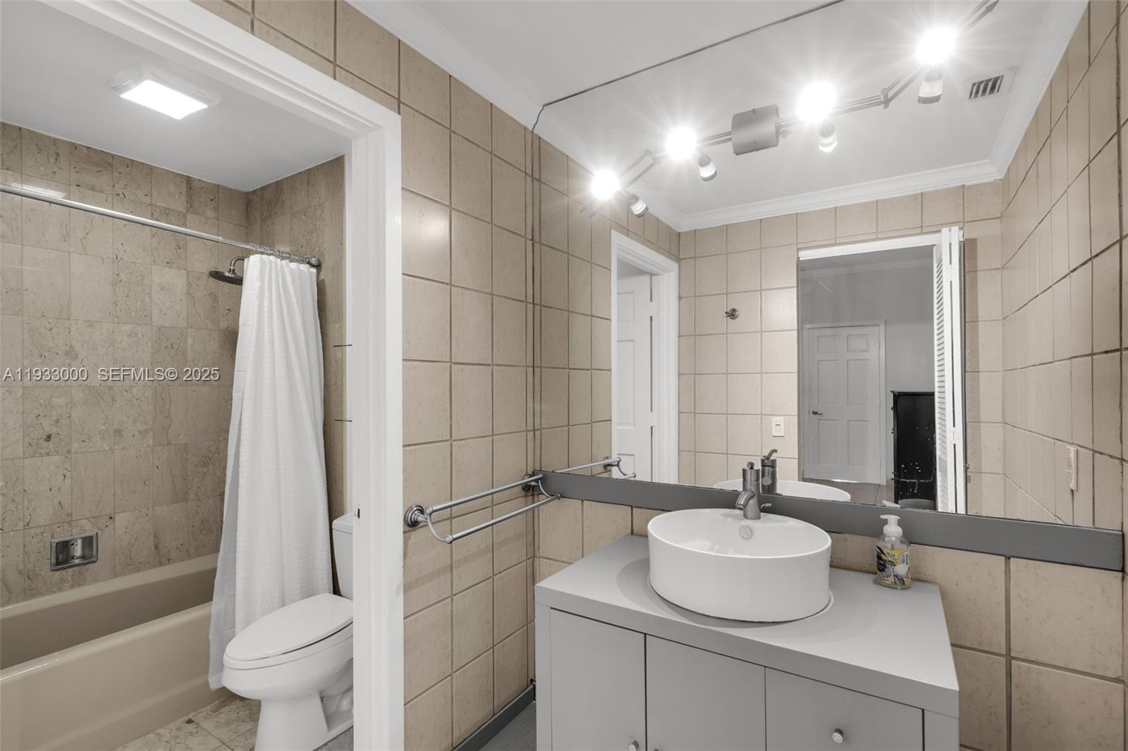 BAYSIDE VILLAGE EAST - Residential