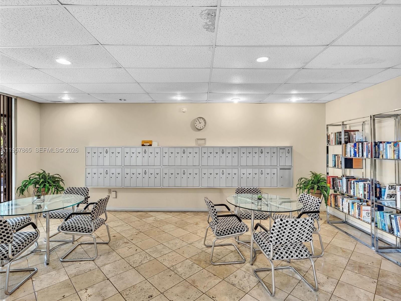 10000 PLAZA CONDO-SOUTH T - Residential Lease