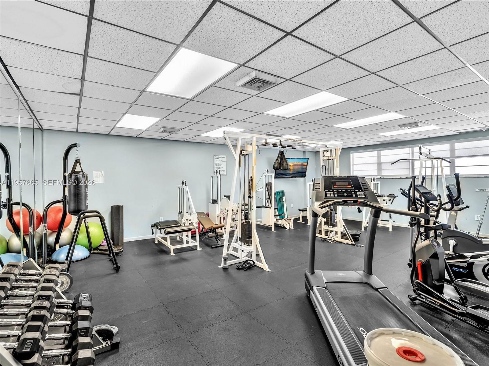 10000 PLAZA CONDO-SOUTH T - Residential Lease