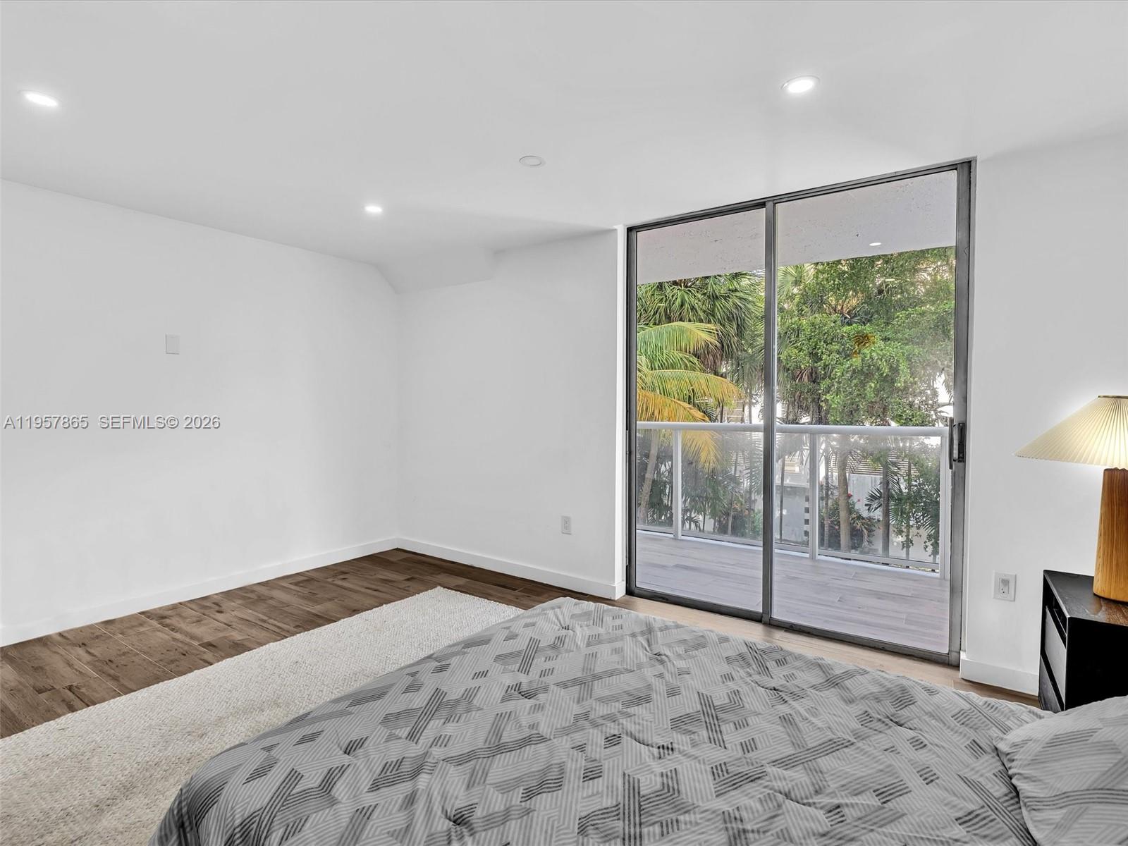 10000 PLAZA CONDO-SOUTH T - Residential Lease