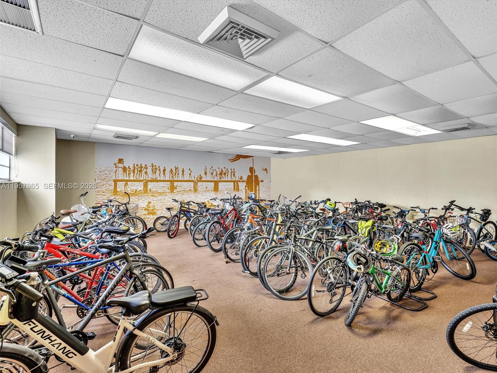 10000 PLAZA CONDO-SOUTH T - Residential Lease