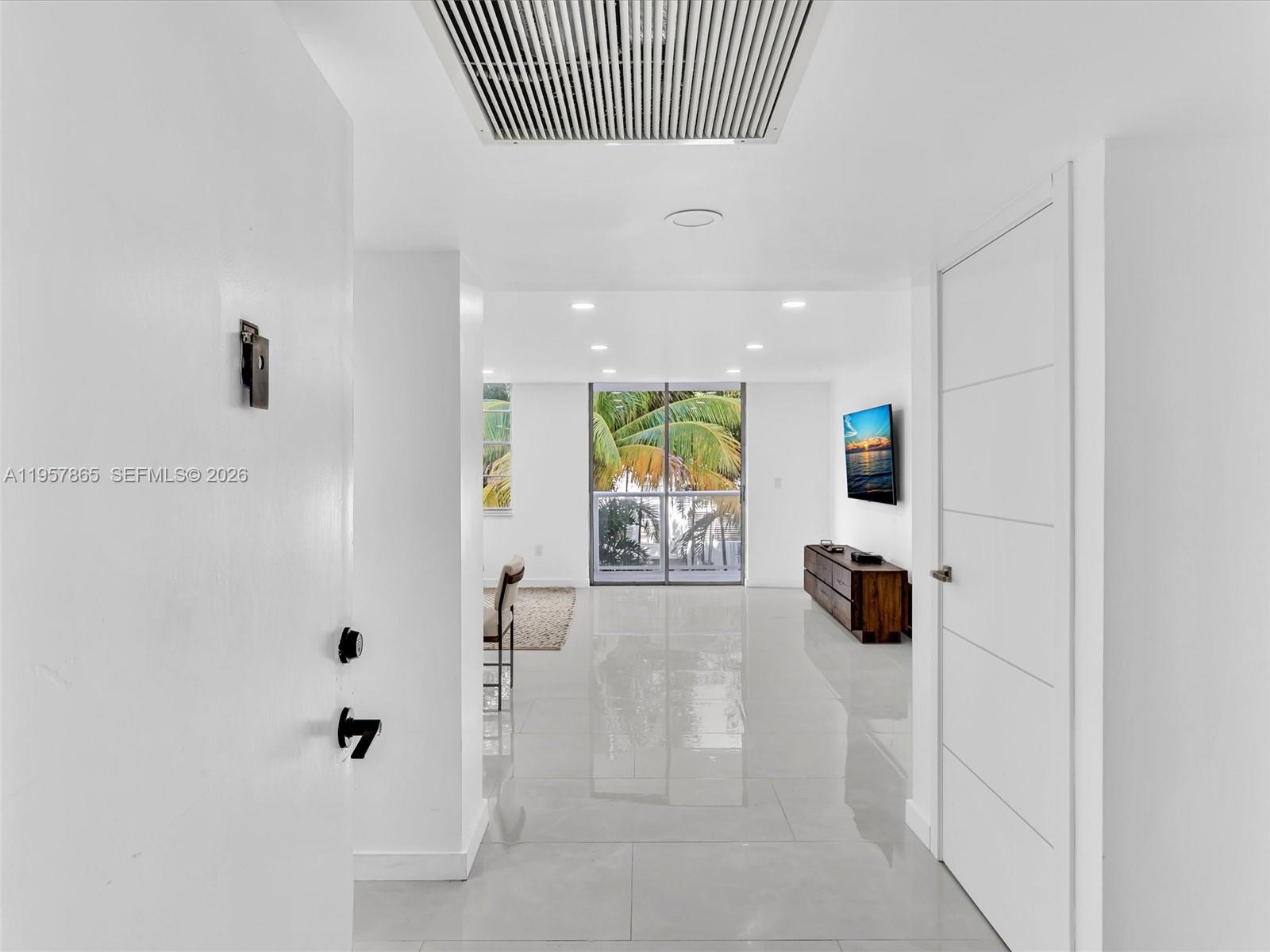 10000 PLAZA CONDO-SOUTH T - Residential Lease