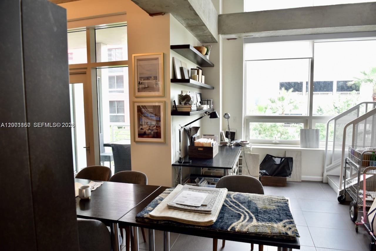 MIDBLOCK MIAMI CONDO - Residential