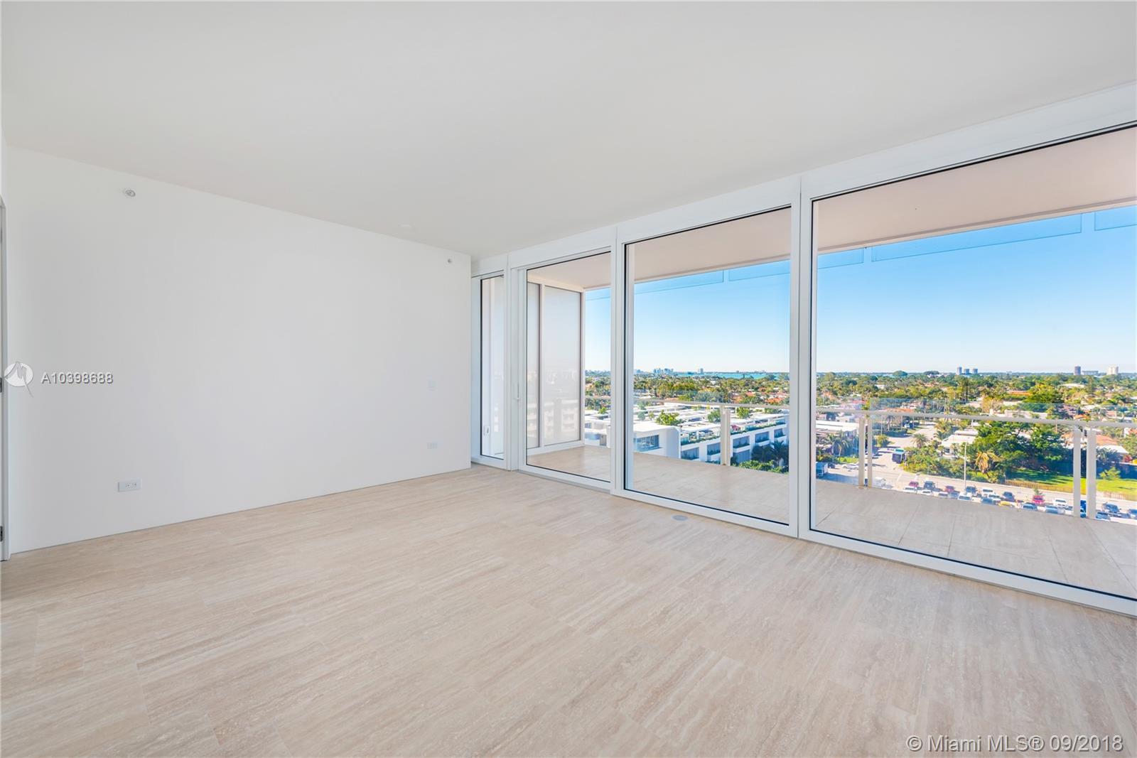 Surf Club Four Seasons - Residential