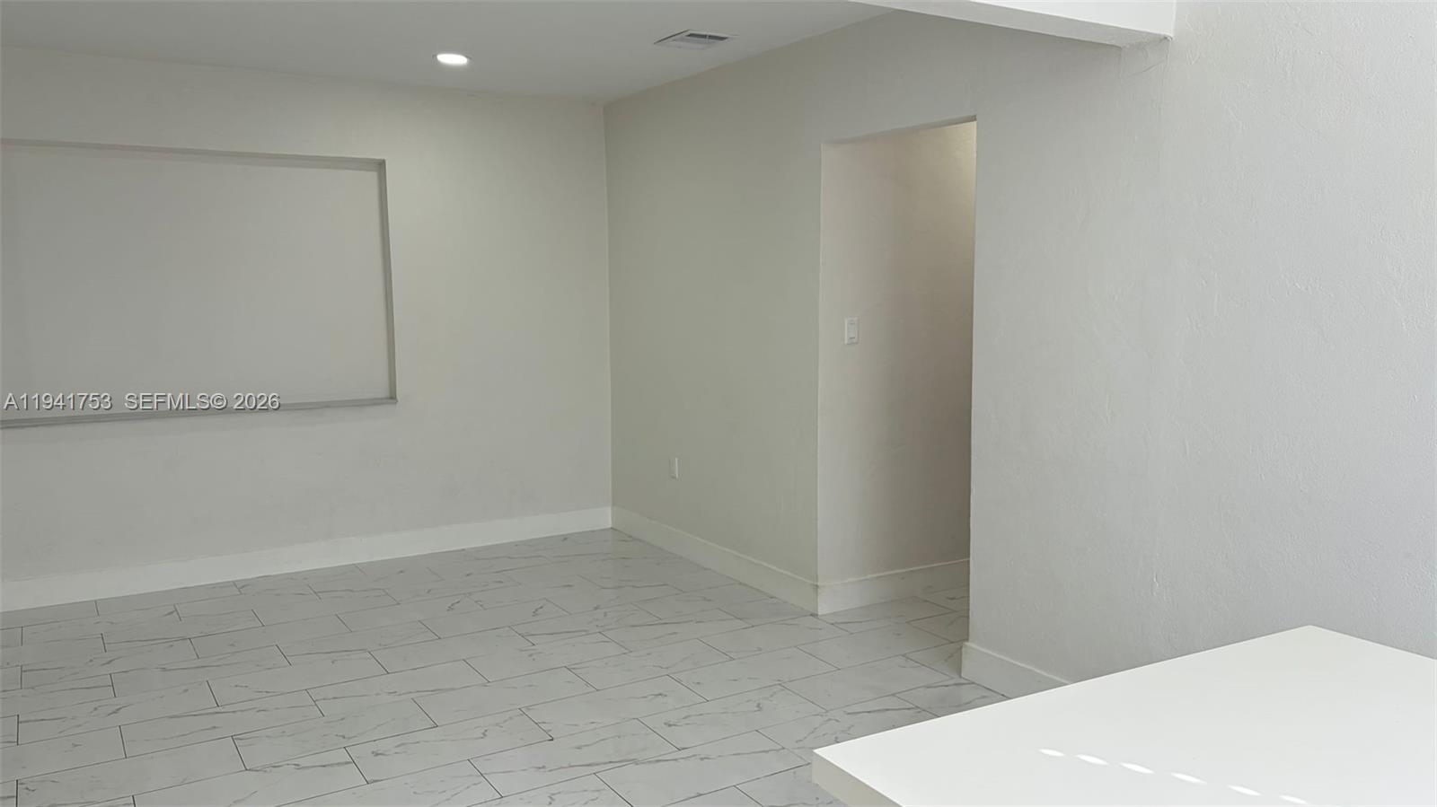 BRANDON PARK SEC A - Residential Lease