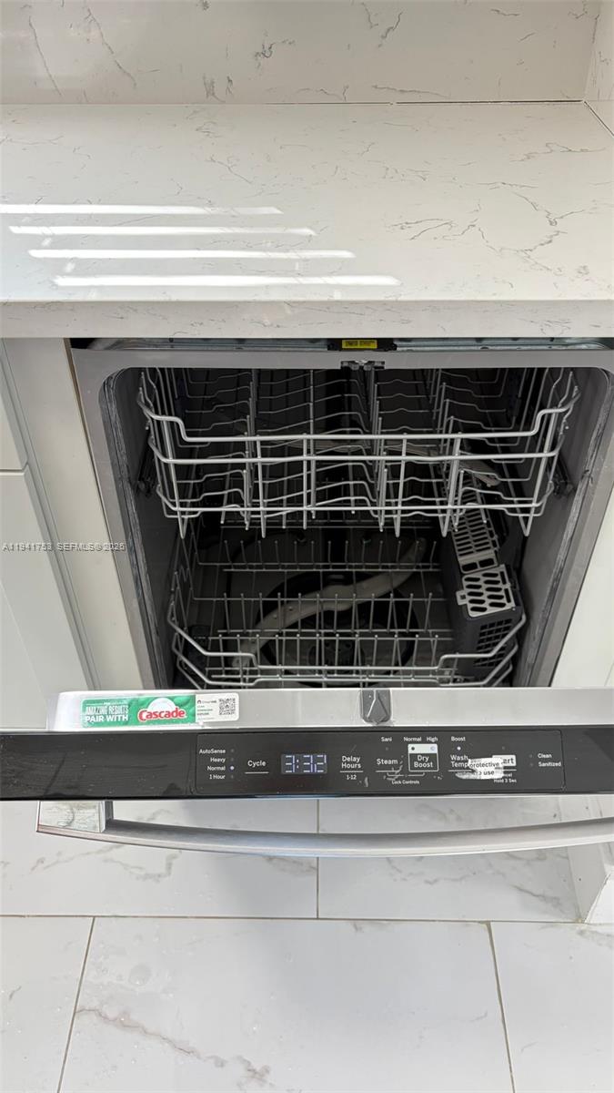 BRANDON PARK SEC A - Residential Lease