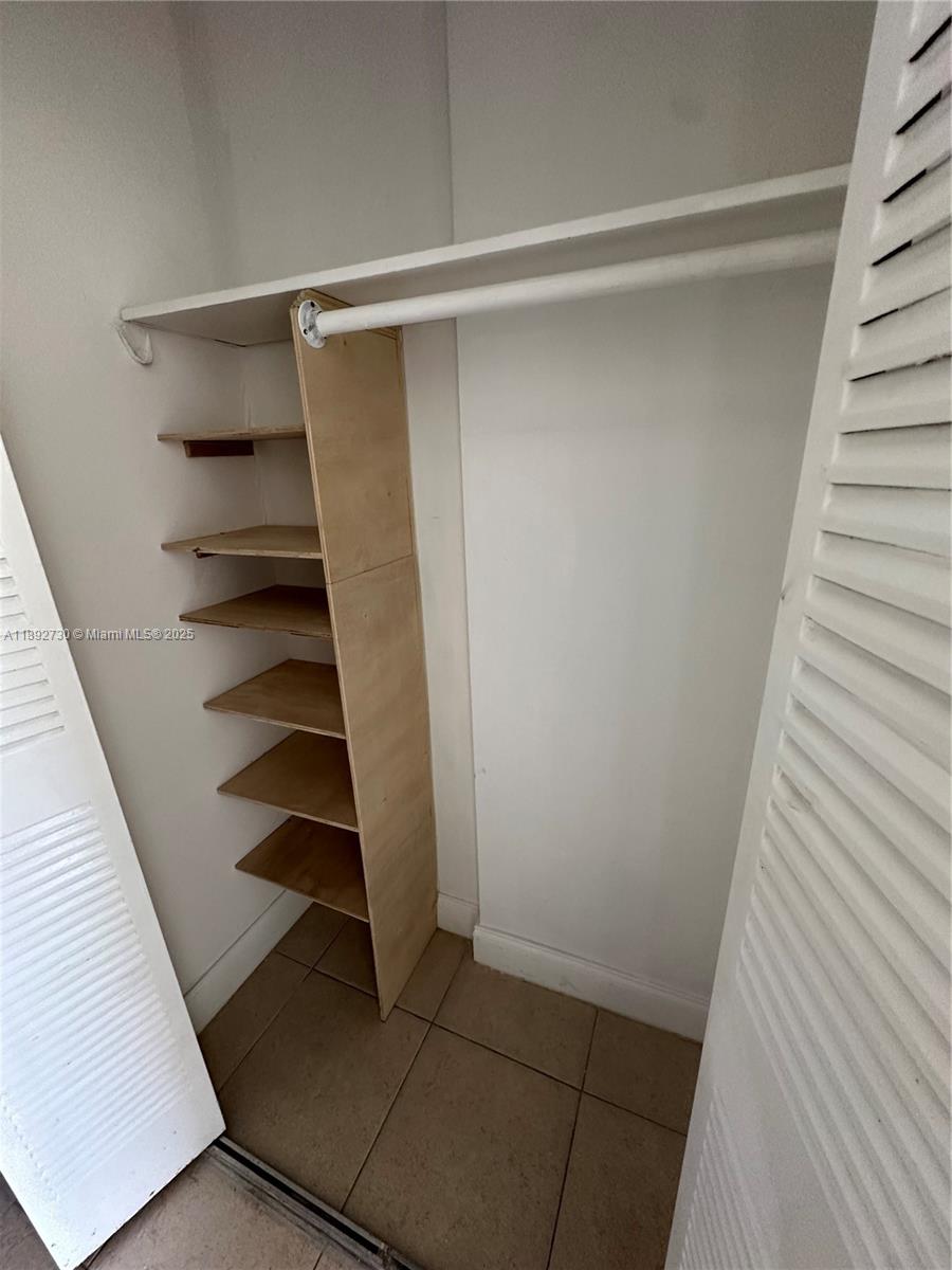 TALL TREES CONDO - Residential Lease