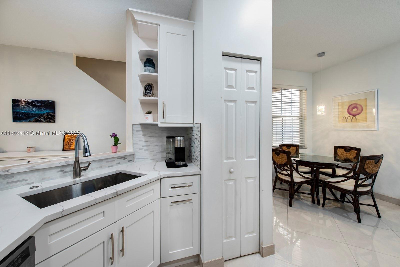 CRESTWOOD AT CAROLINA CON - Residential
