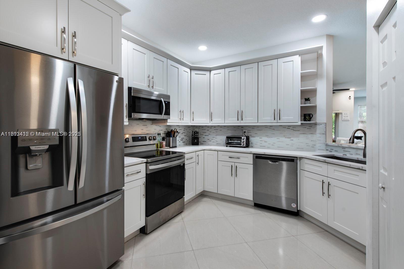 CRESTWOOD AT CAROLINA CON - Residential