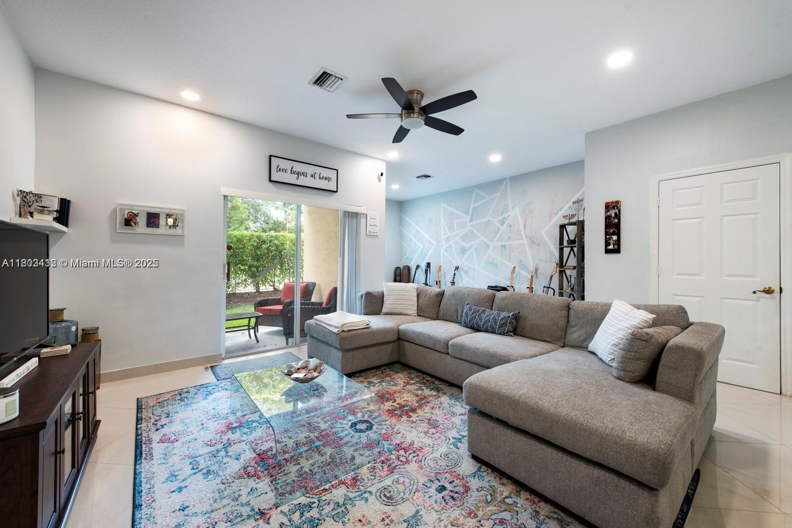 CRESTWOOD AT CAROLINA CON - Residential