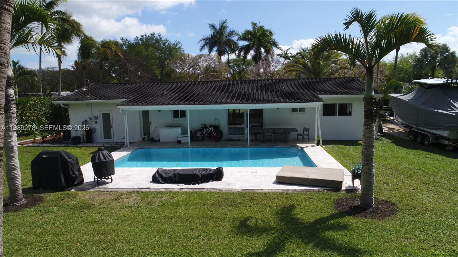 CORAL REEF ESTATES - Residential