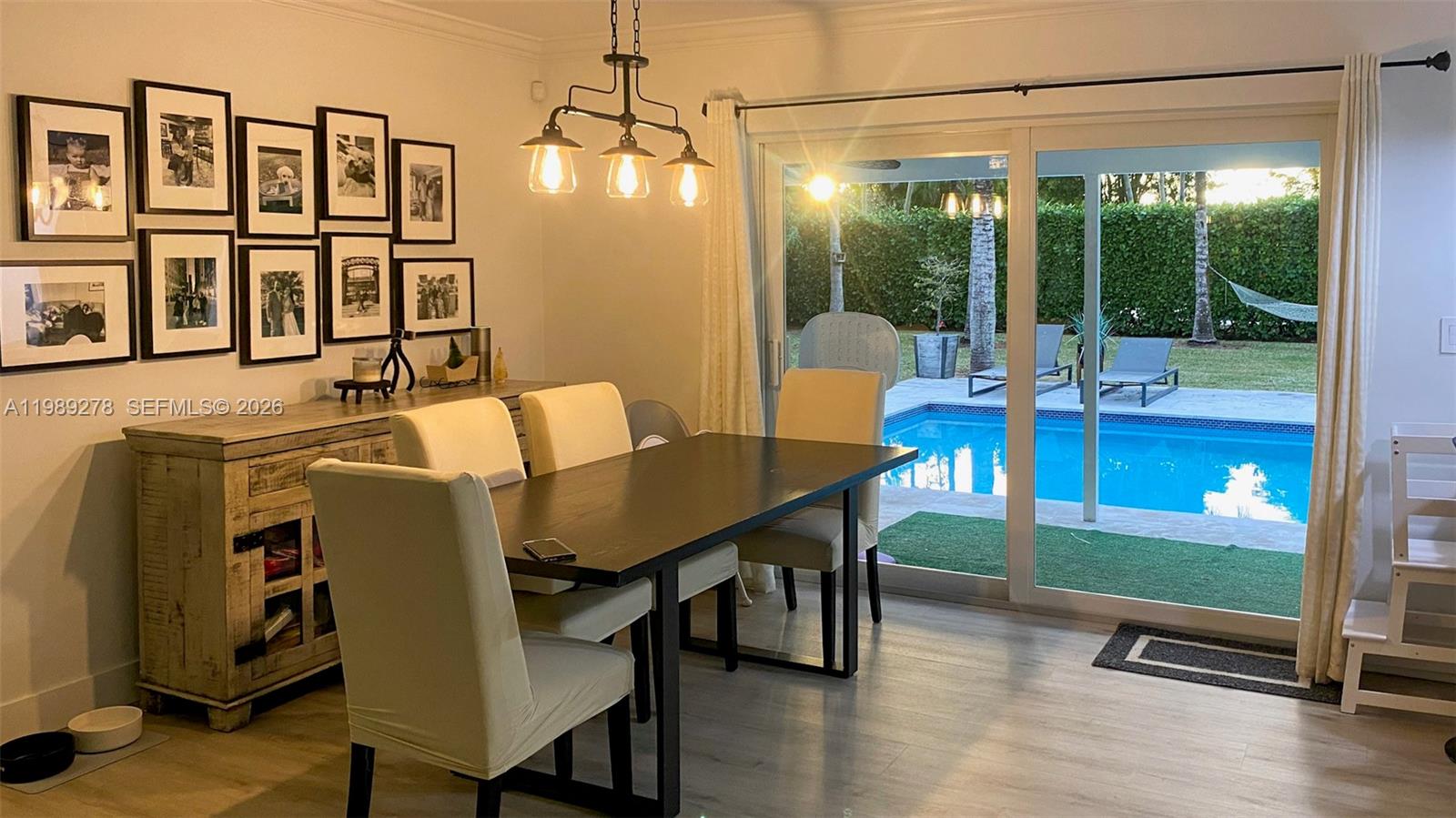 CORAL REEF ESTATES - Residential