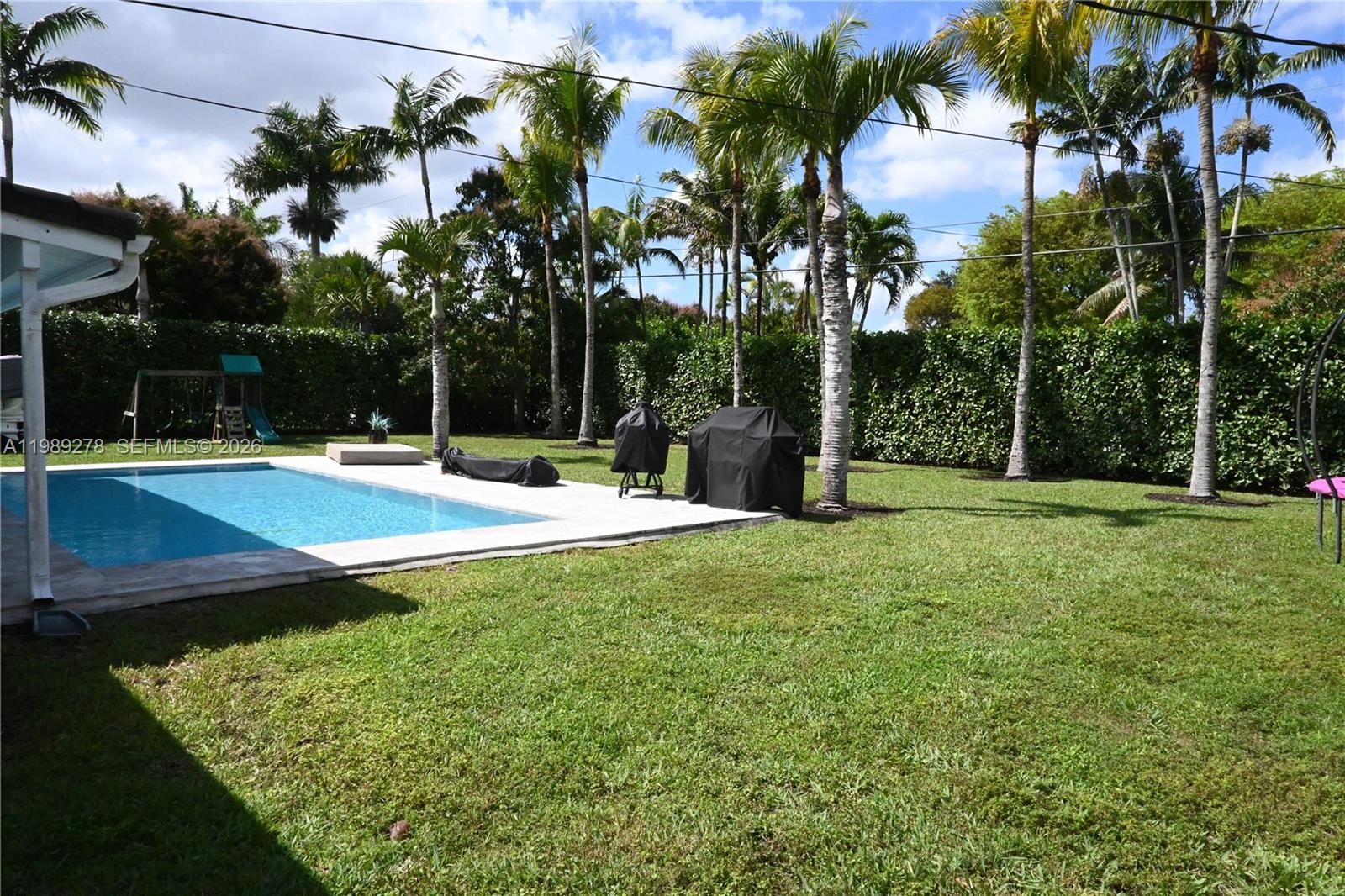 CORAL REEF ESTATES - Residential