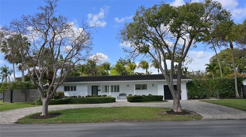 Townhomes and Villas with Garages For Sale in Miami-Dade County, FL 28 15720 SW 87th Ct Palmetto Bay FL 33157