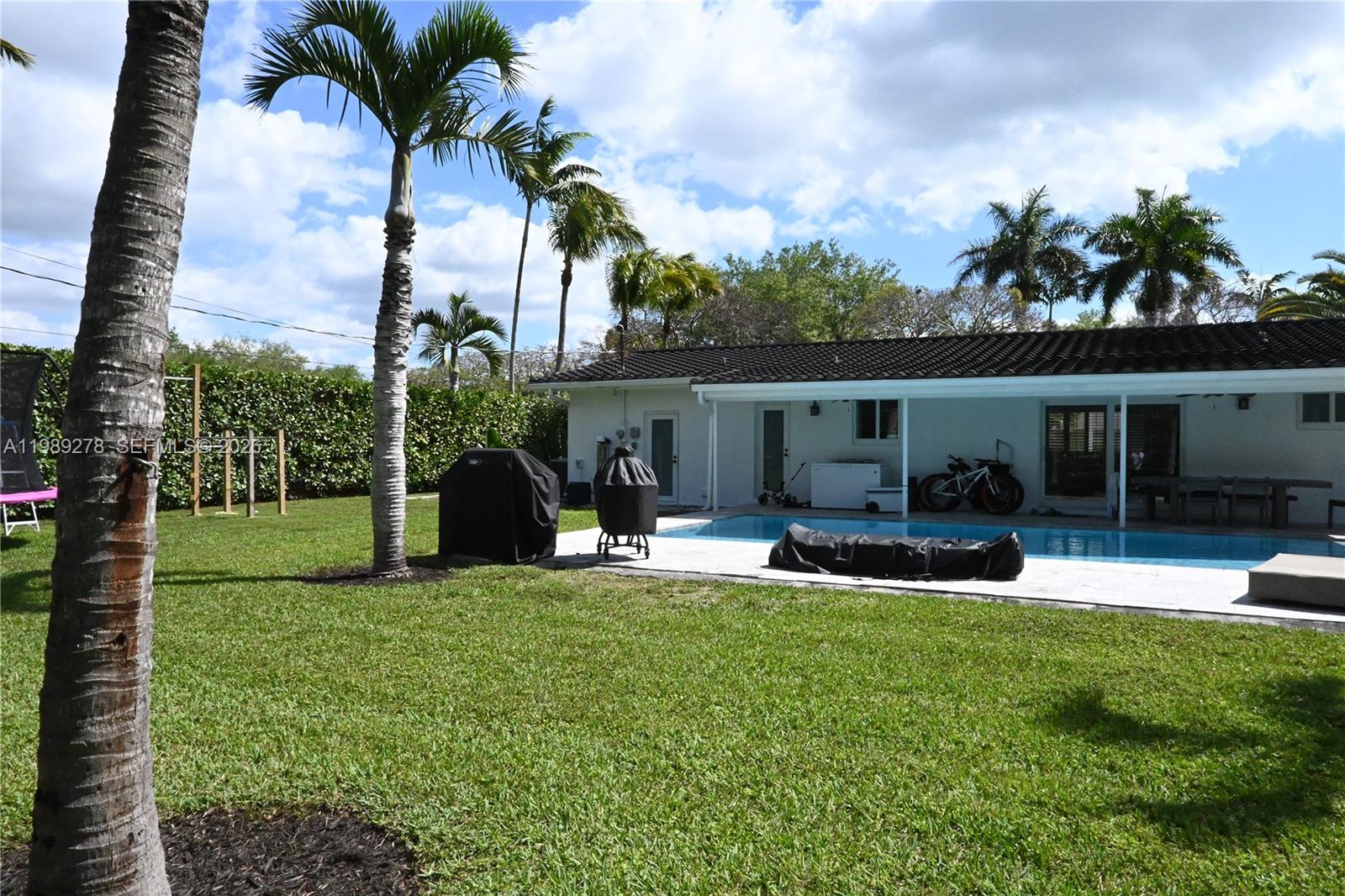 CORAL REEF ESTATES - Residential