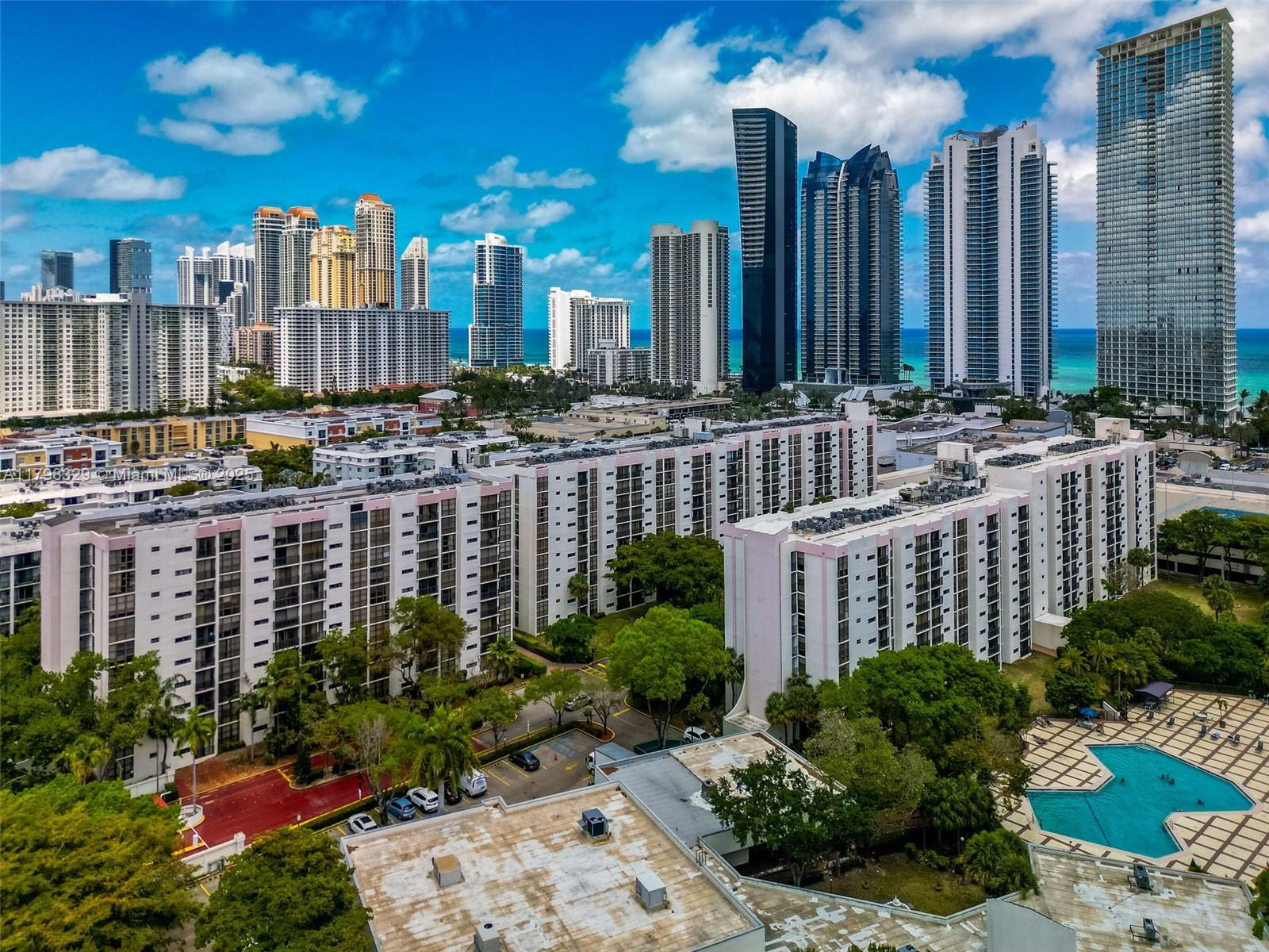 PLAZA OF AMERICAS CONDO P - Residential