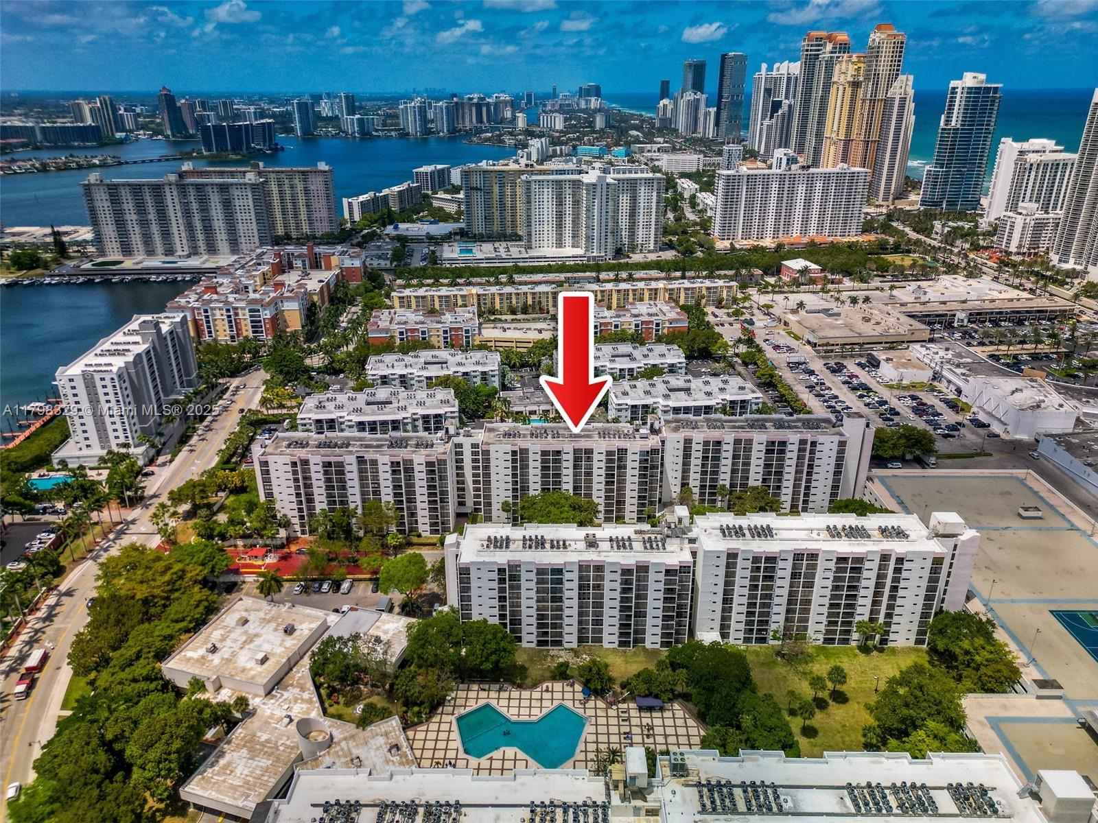 PLAZA OF AMERICAS CONDO P - Residential