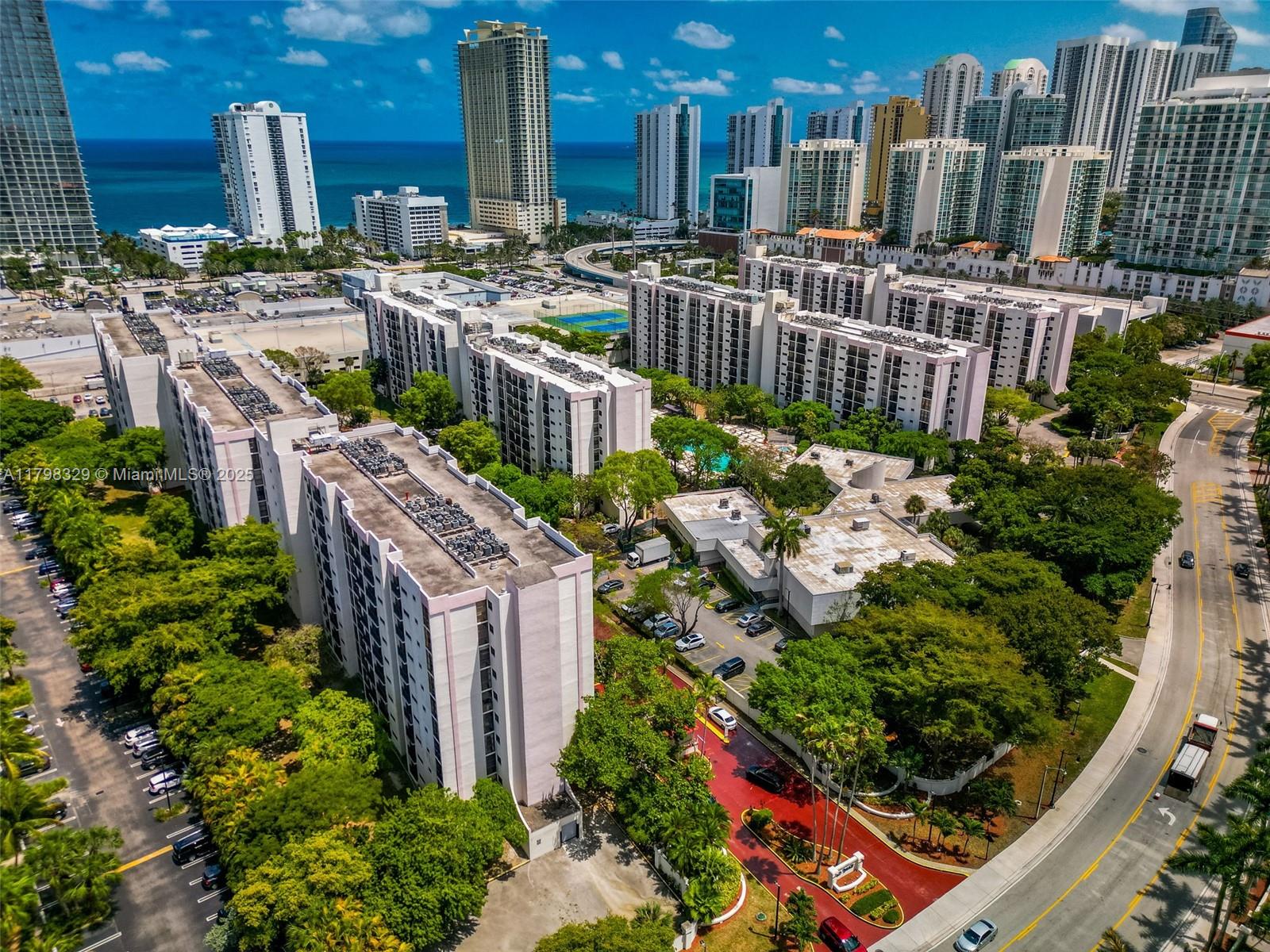 PLAZA OF AMERICAS CONDO P - Residential