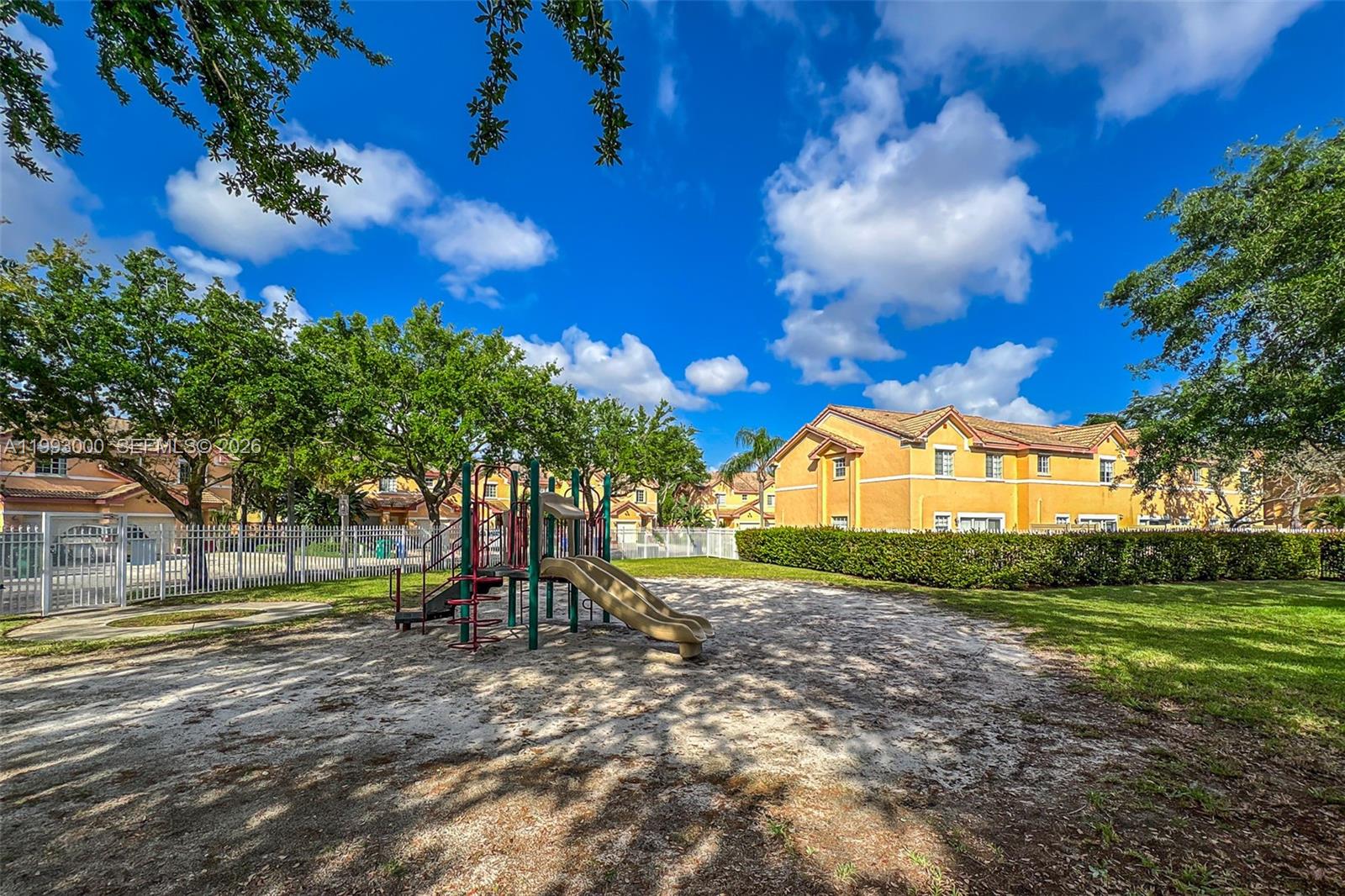 UNIVERSITY PARK - Residential