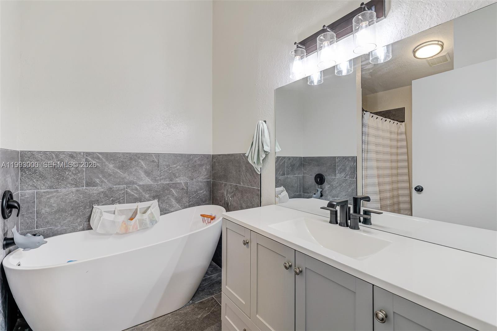 UNIVERSITY PARK - Residential