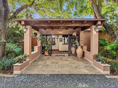 A home in Pinecrest
