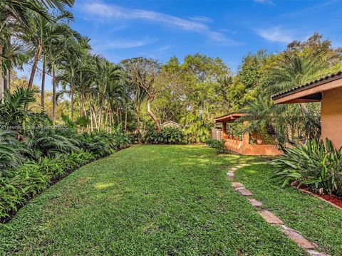 A home in Pinecrest